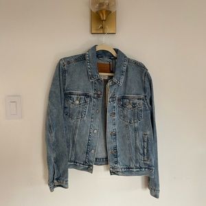 Levi’s Premium Original Denim Trucker Jacket size L - NEW WITH TAGS